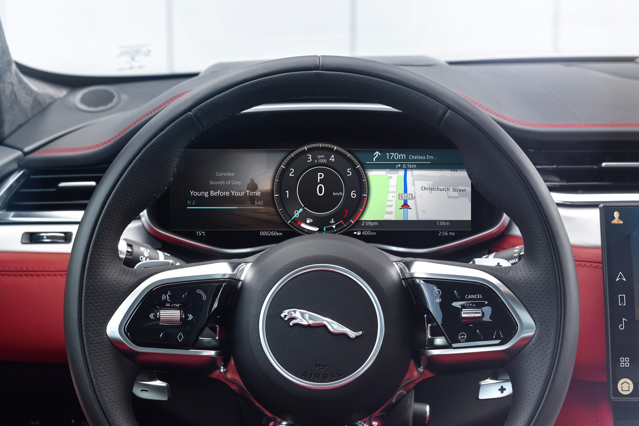 Jag_F-PACE_21MY_Location_Interior_02_Detail_150920