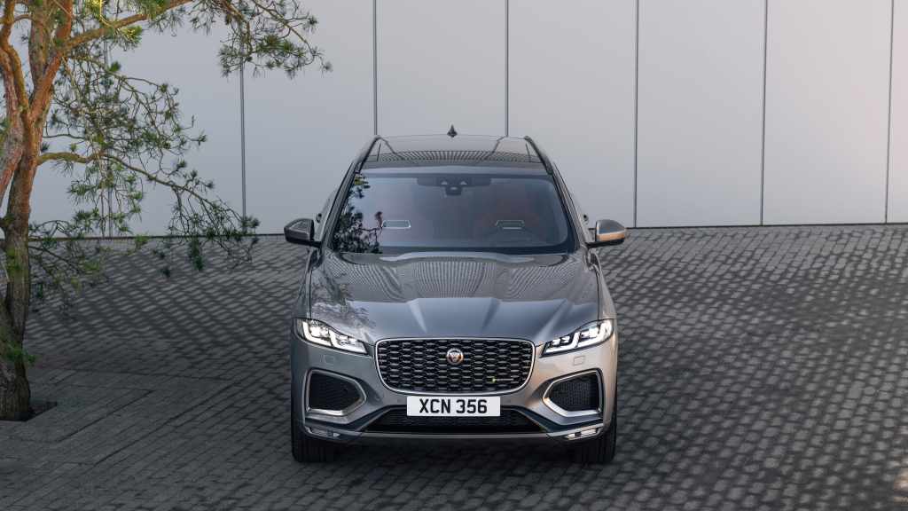 Jag F PACE 21MY Location Static 11 Front 150920